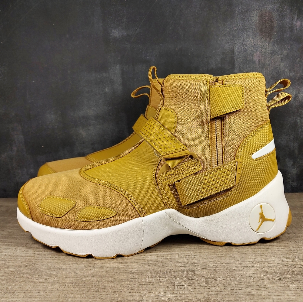 Air Jordan Trunner LX High Golden Harvest - Picture 3 of 7